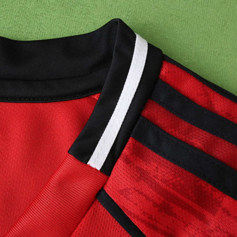 Manchester United Home Jersey 2025/26 - Long Sleeve