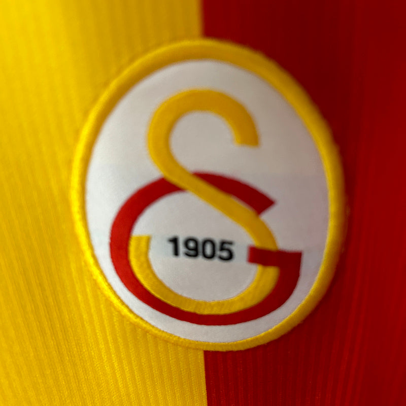 Galatasaray 1999/00 Home Retro Jersey